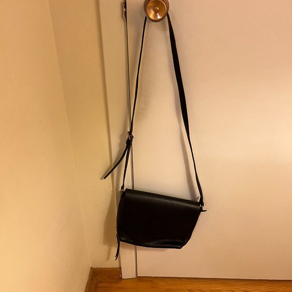 Fossil Maya Small Flap Crossbody Bag - Picture 5 of 12